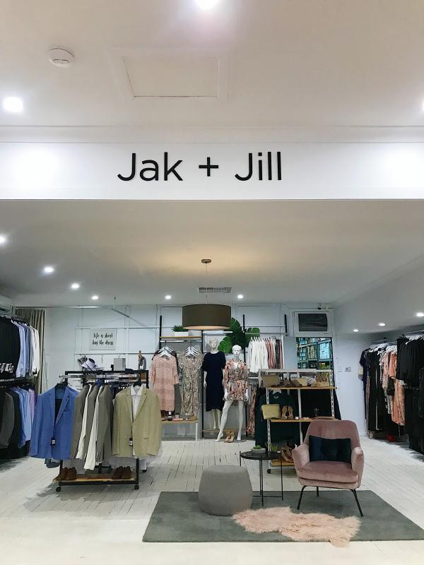 Jak + Jill